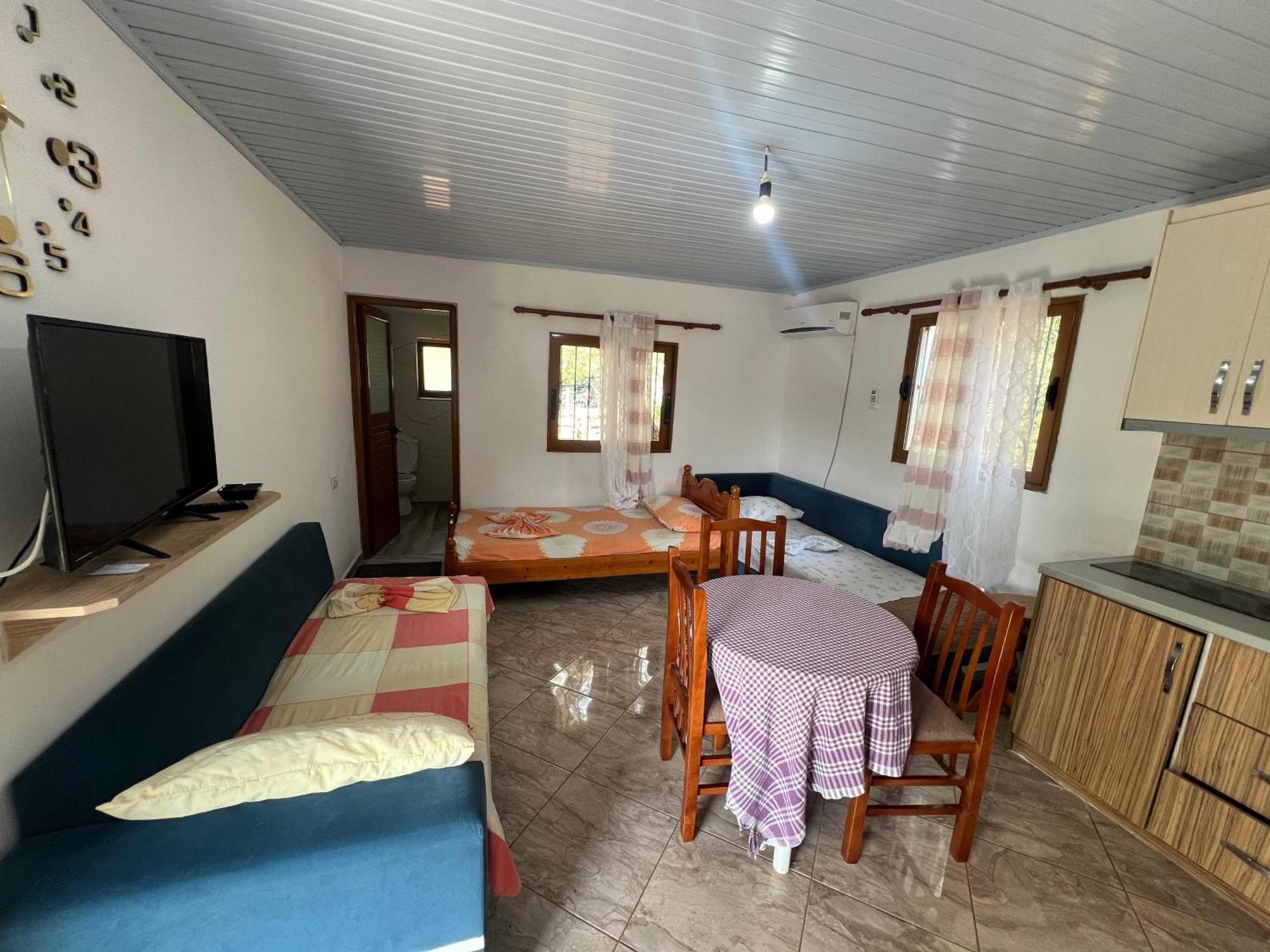 Oni Apartments Ksamil Kültér fotó