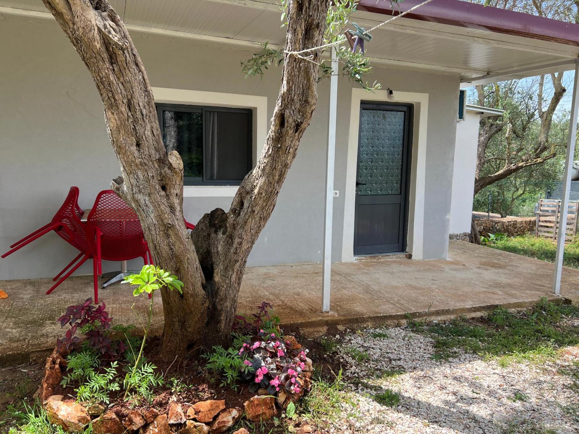 Oni Apartments Ksamil Kültér fotó